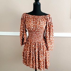 🌸FOREVER 21 COLD SHOULDER DRESS. SIZE MEDIUM